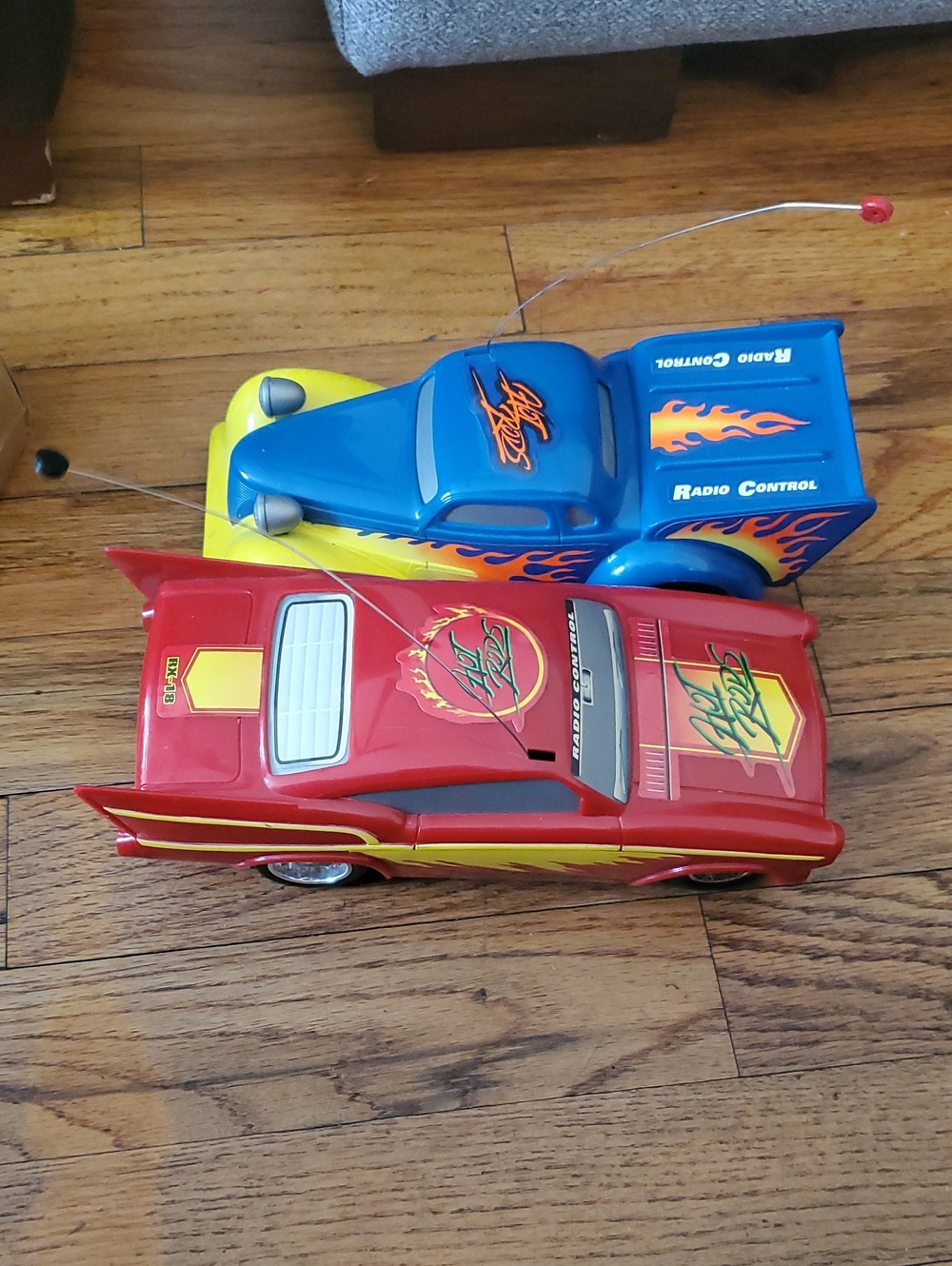 Tyco Remote Control Racing Cars - Set